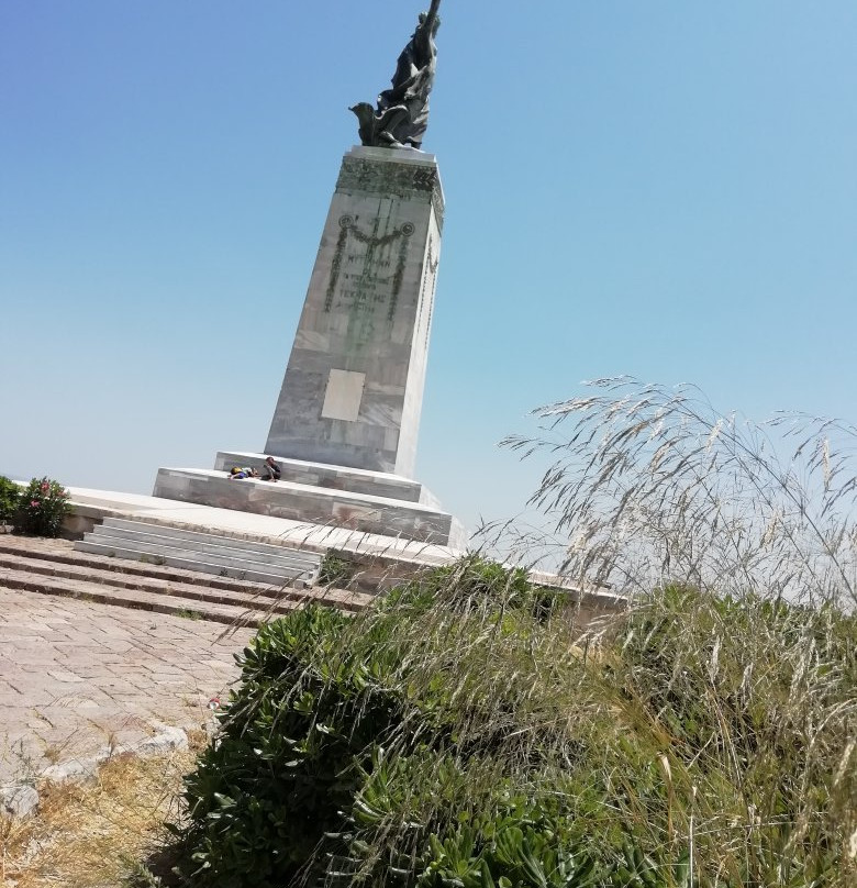 Agalma Eleftherias-米蒂利尼必去景点