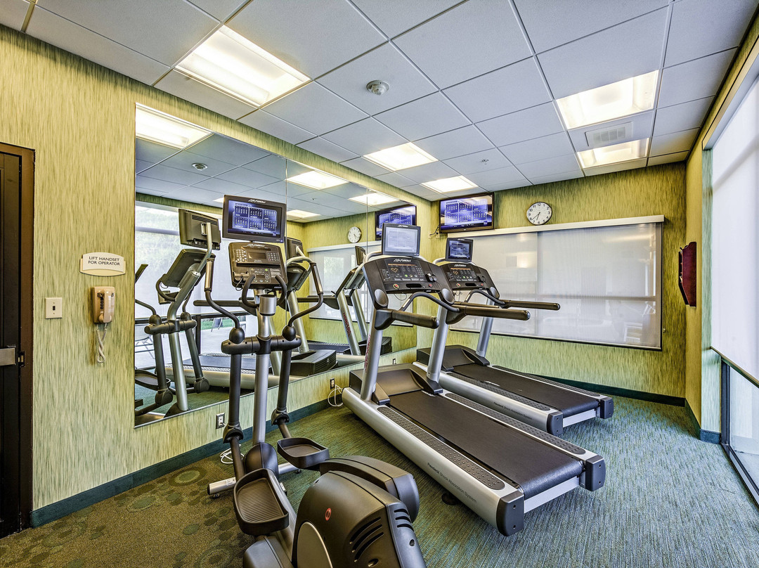 代顿南/迈阿密斯堡春季山丘套房主图