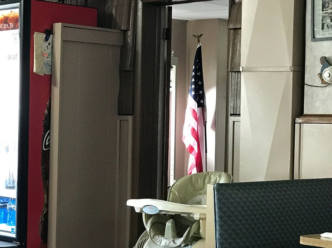 Mount Summit餐馆和美食-Iron Kettle Restaurant