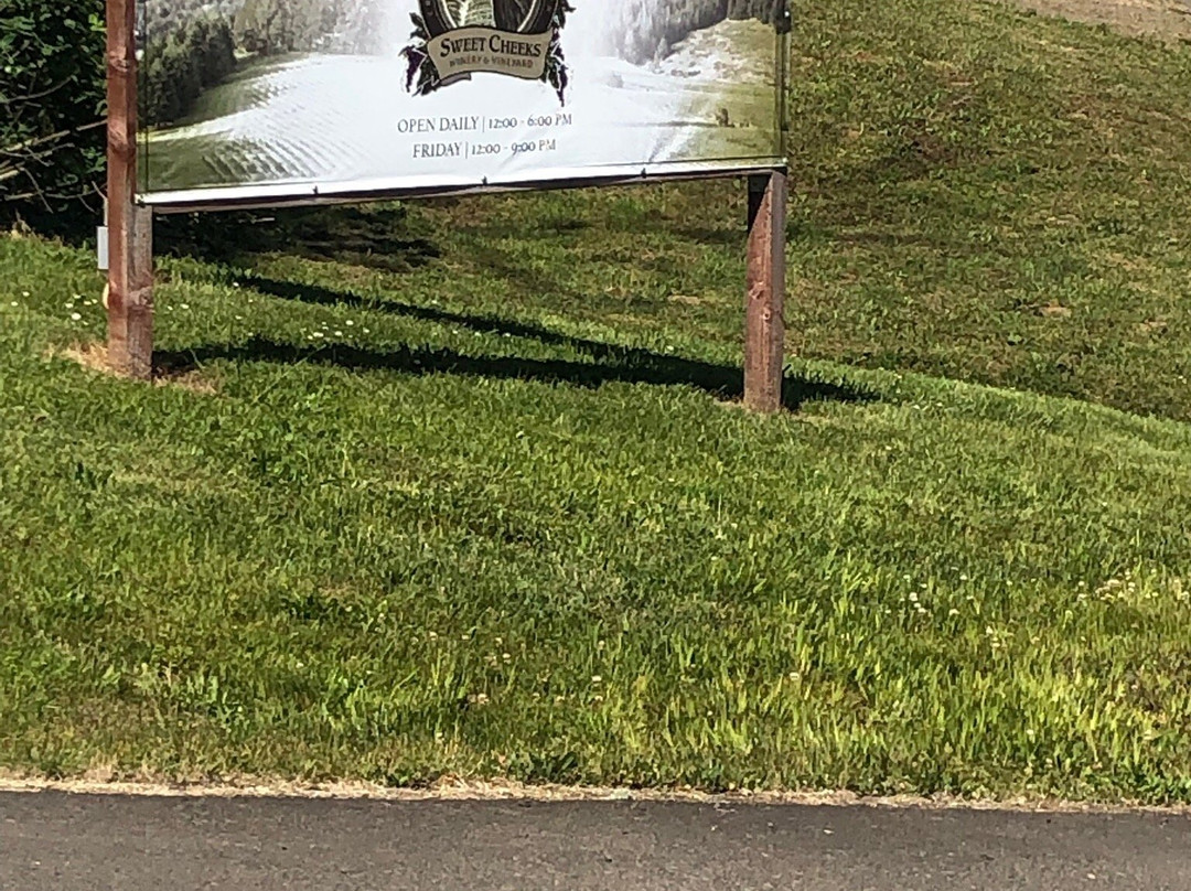 Sweet Cheeks Winery-尤金必去景点