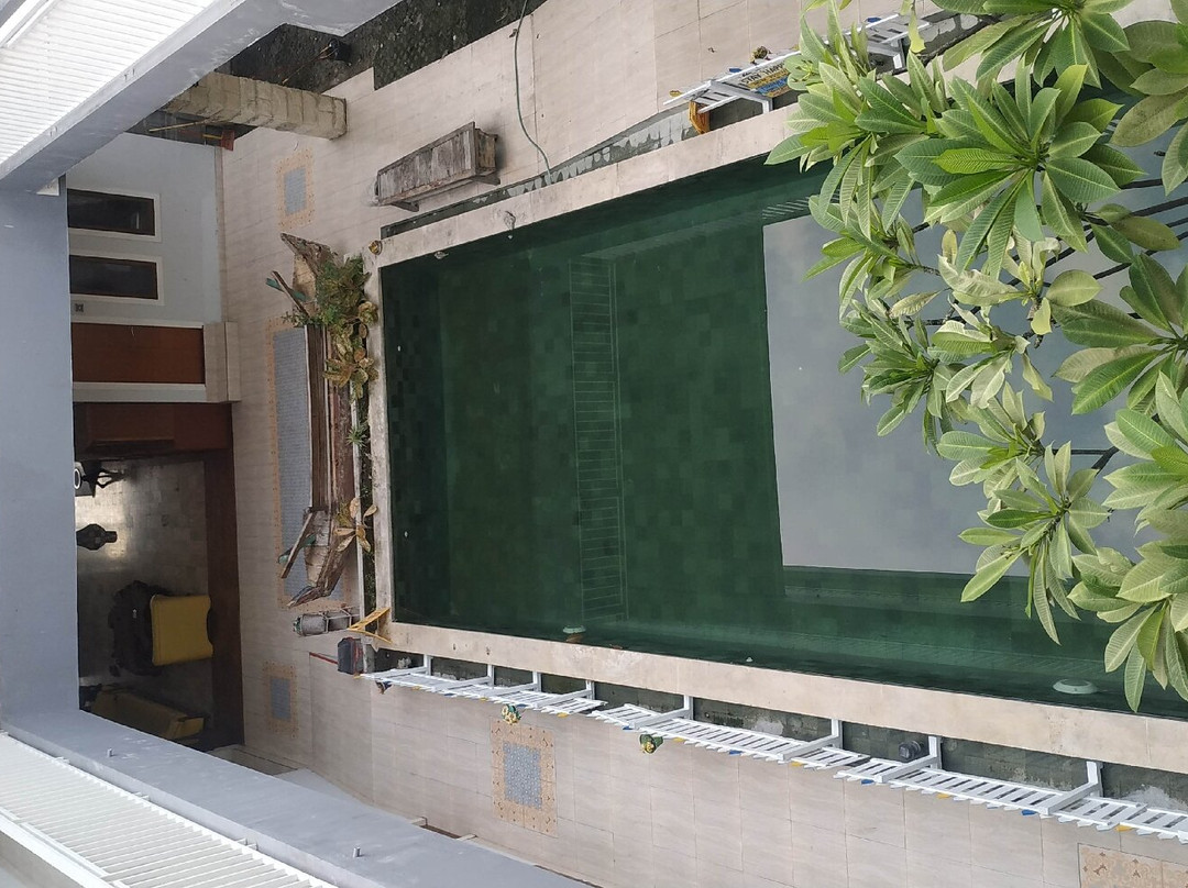 RedDoorz Plus At Mahendradatta Denpasar