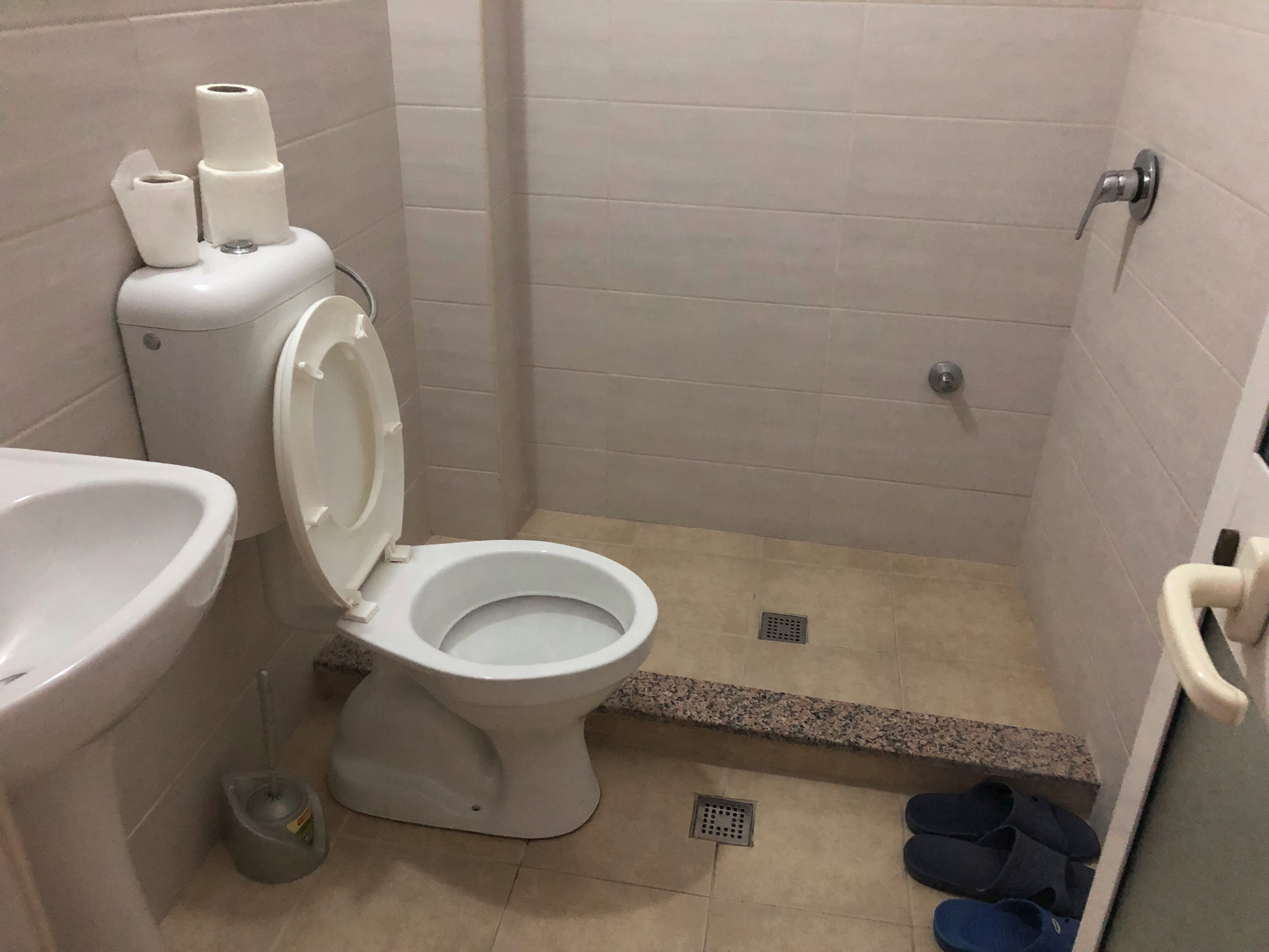 Hotel Argenti Shkodër-浴室
