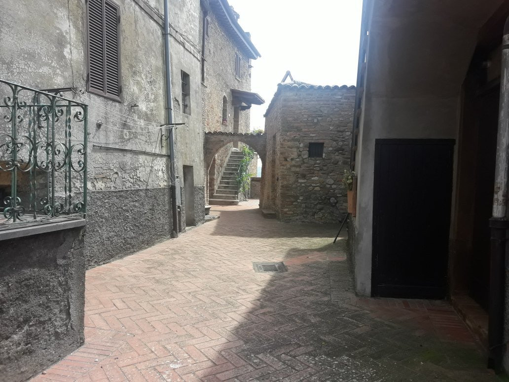 Castello di Fabro景点图片
