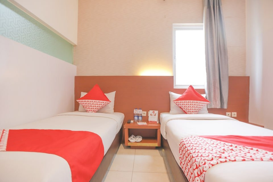 OYO 243 The Village Bumi Kedamaian主图