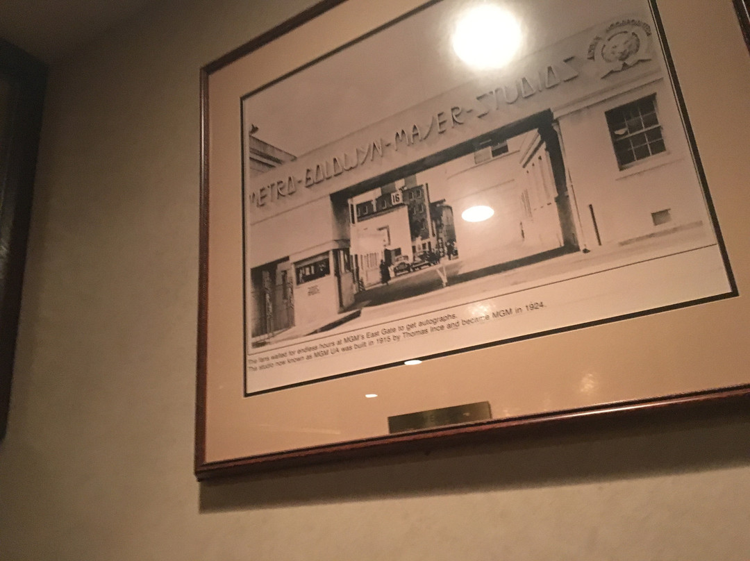 Petrelli's Steakhouse