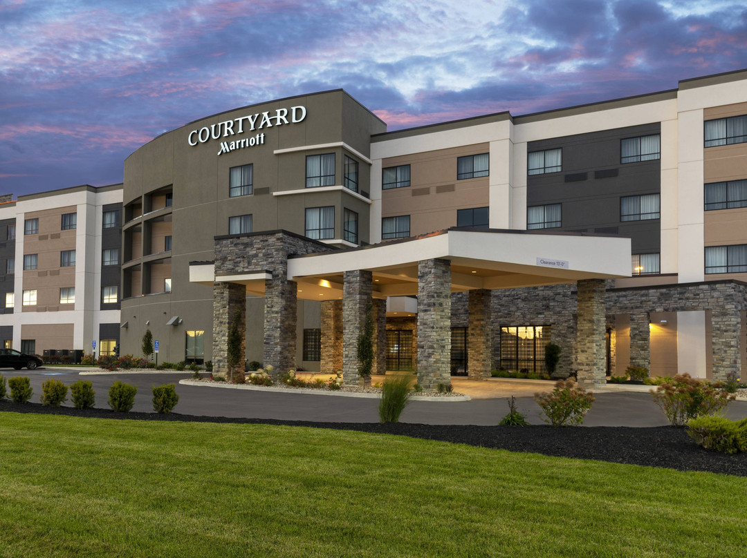 Courtyard by Marriott Cleveland Elyria主图