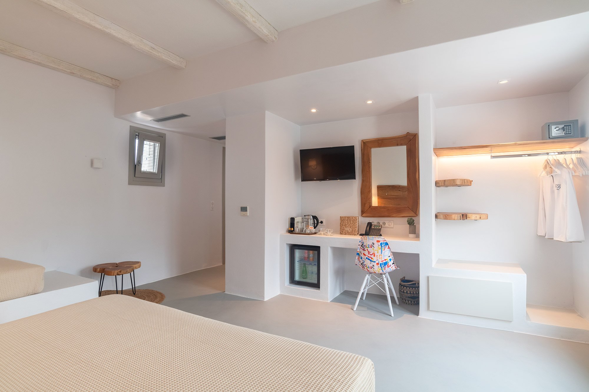 Paros Comfy Suites-官方