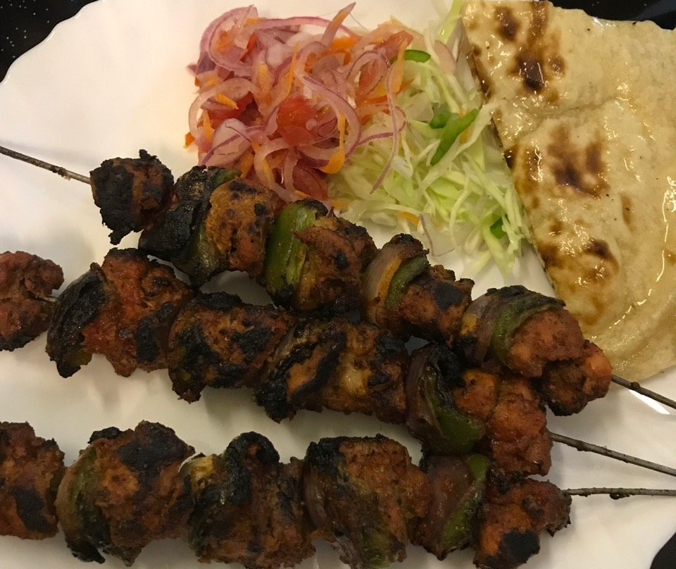 基苏木餐馆和美食-Alnoor Cafeteria