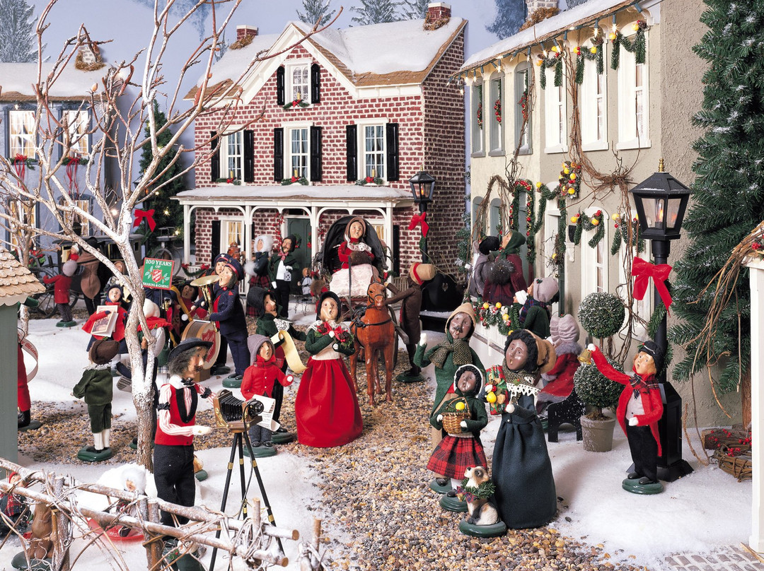 Byers' Choice Christmas Gallery景点图片