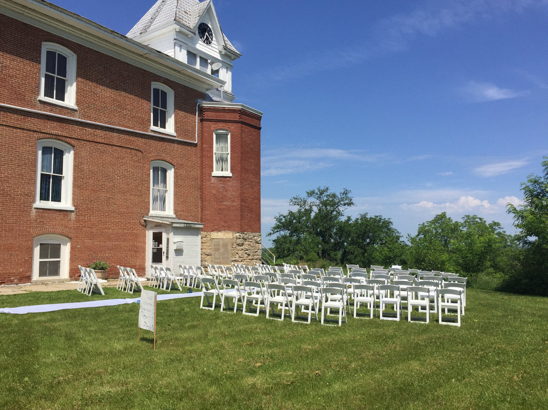 Old School on the Hill B&B主图