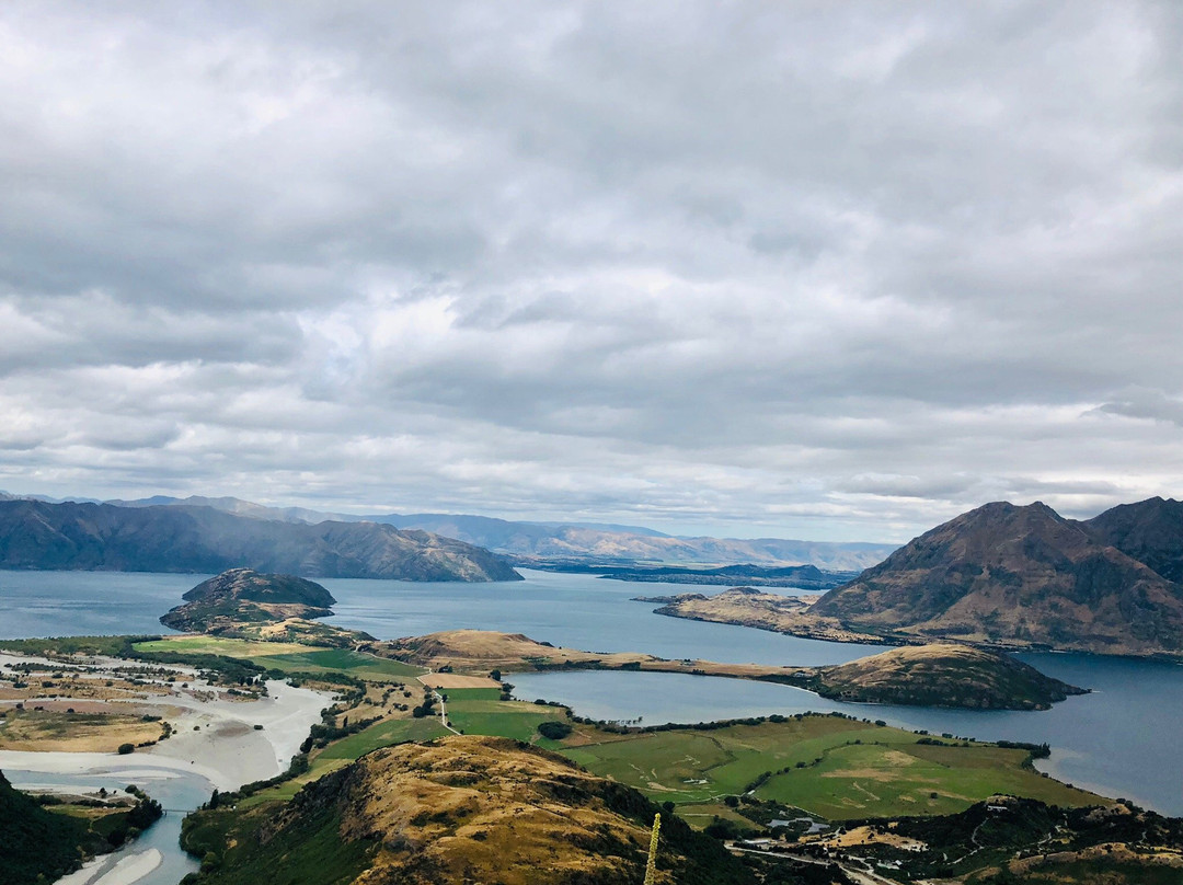 Lake Wanaka Lookout景点图片