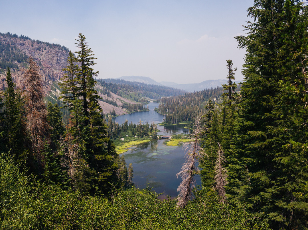 Twin Lakes Trails景点图片