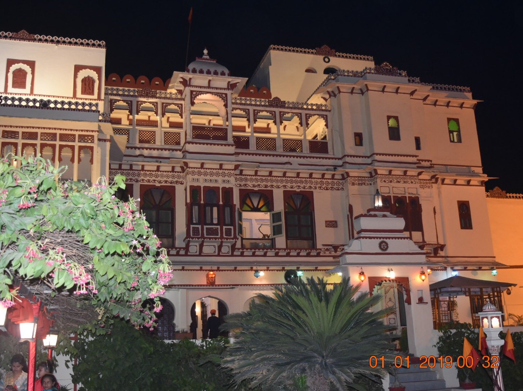 哈里亚瓦堡酒店主图