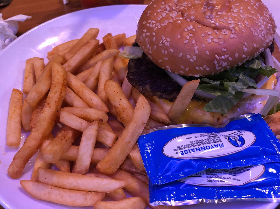 Daisy Mae's Southern Fried Chicken & Breakfast