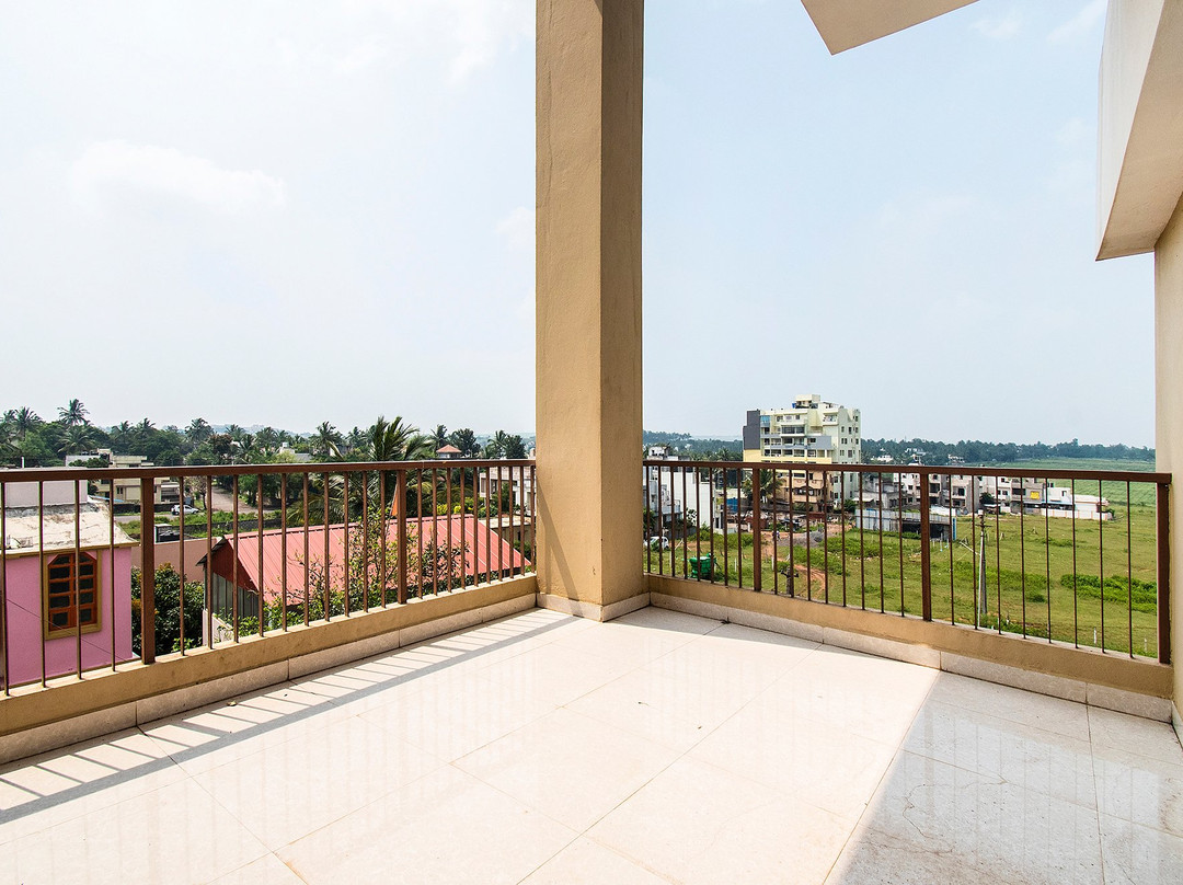 OYO 26151 House Khas Pranaam Apartment主图