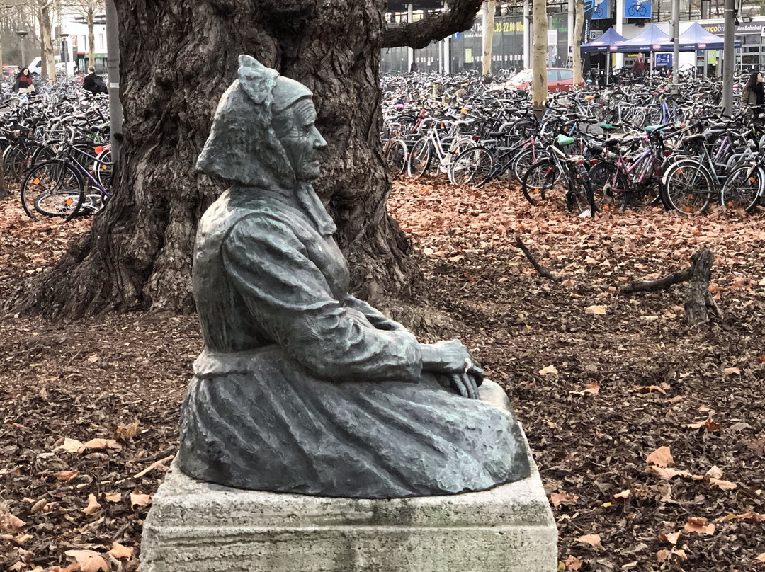 Denkmal fur Charlotte Müller