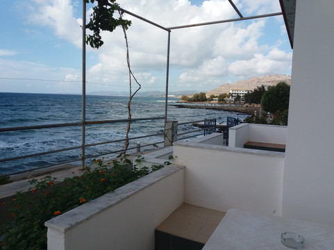 Ilyssion Beach Hotel主图