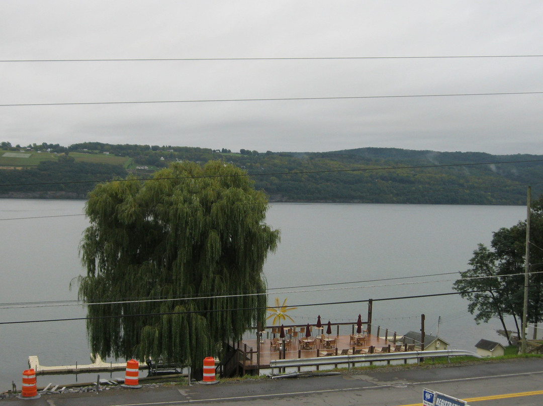 Anchor Inn And Marina主图