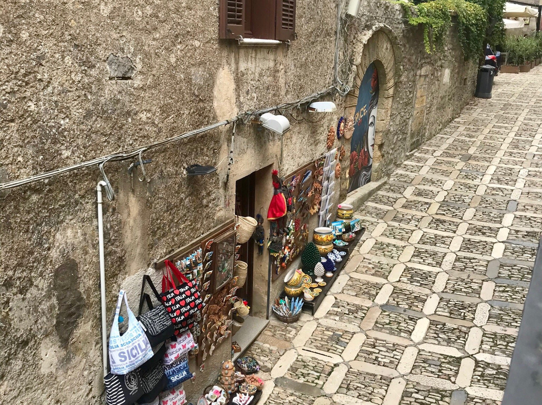 梦德诺酒店主图