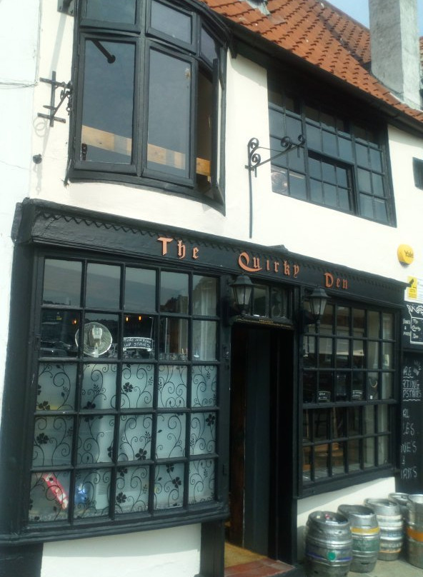 The Quirky Den-惠特比必去景点