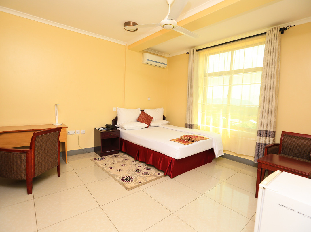 Kingsway Hotel主图