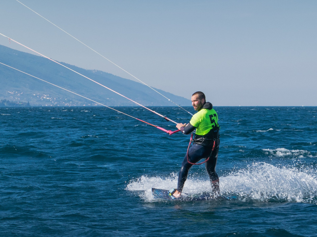 KITE CENTER GARDA LAKE-马切尔西涅必去景点