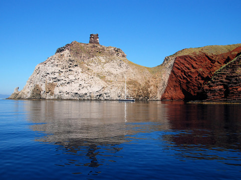 Rais Dragut II-Capraia Isola必去景点