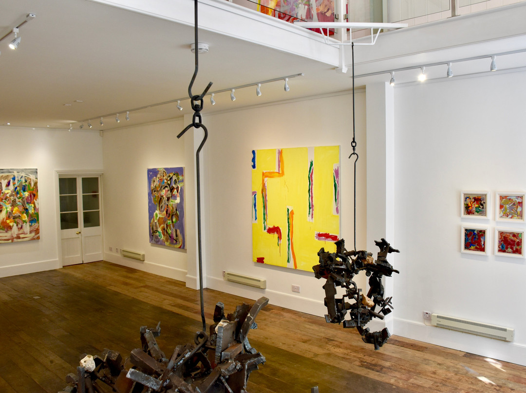 Linden Hall Studio景点图片