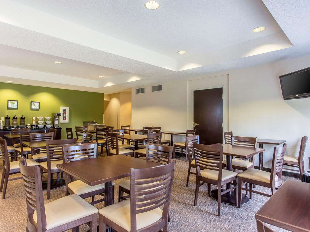 Sleep Inn & Suites主图