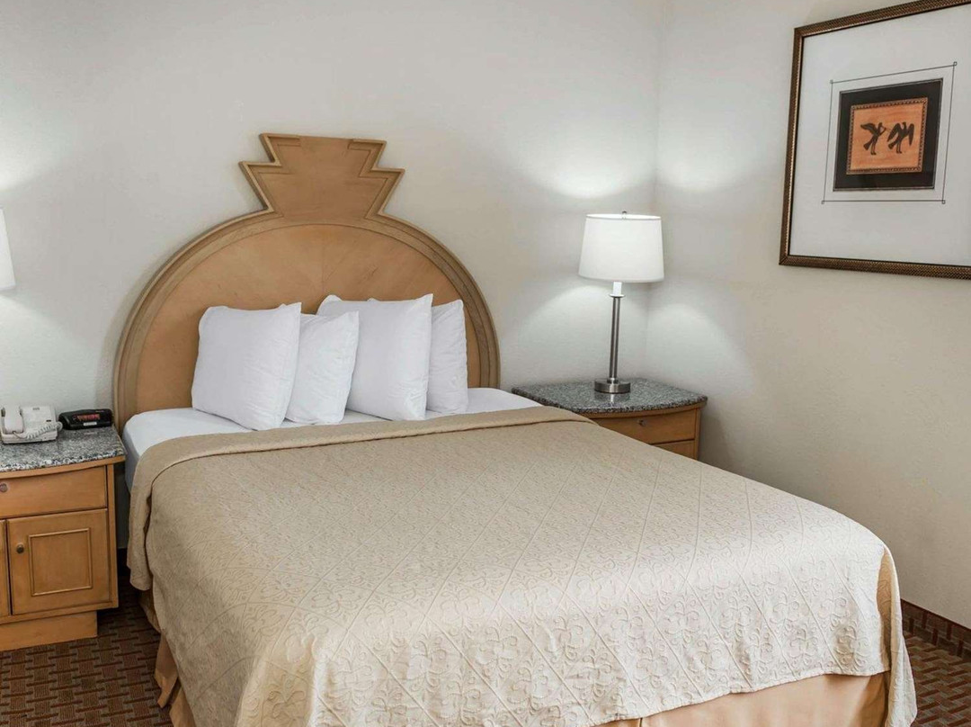 Quality Inn & Suites Greenfield主图