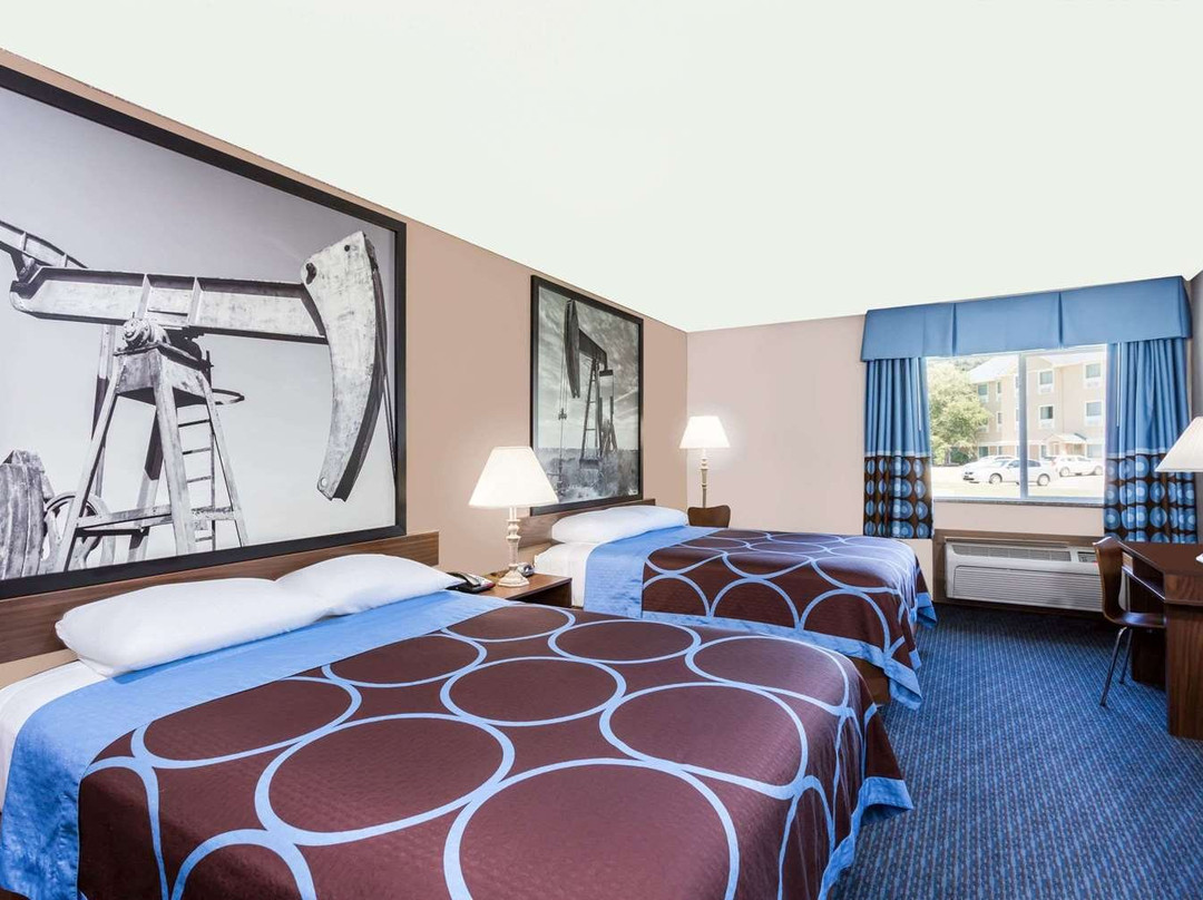 Super 8 by Wyndham El Dorado主图