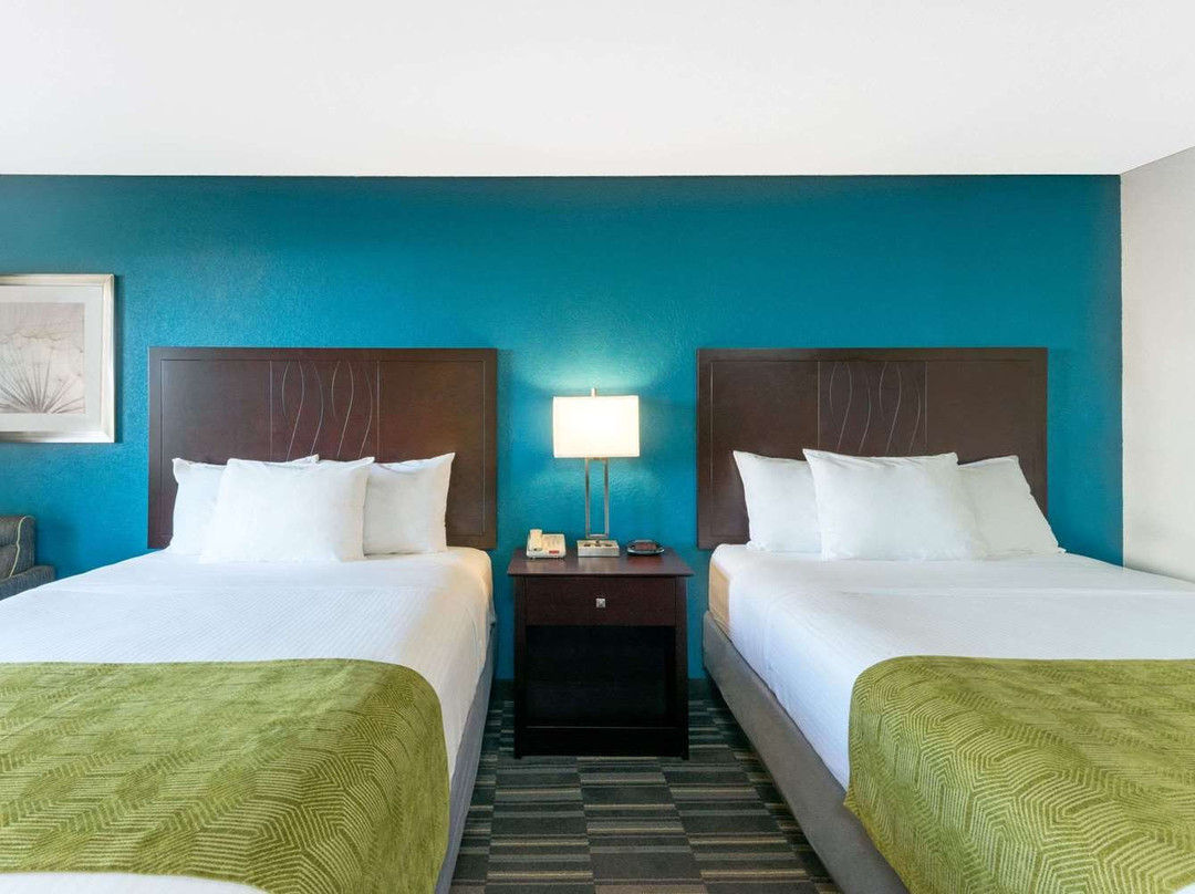 Days Inn by Wyndham Snyder主图