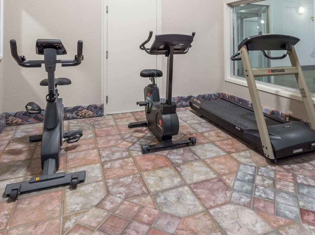 Super 8 by Wyndham Medicine Hat AB主图