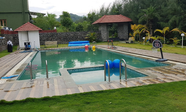 SR Jungle Resort主图