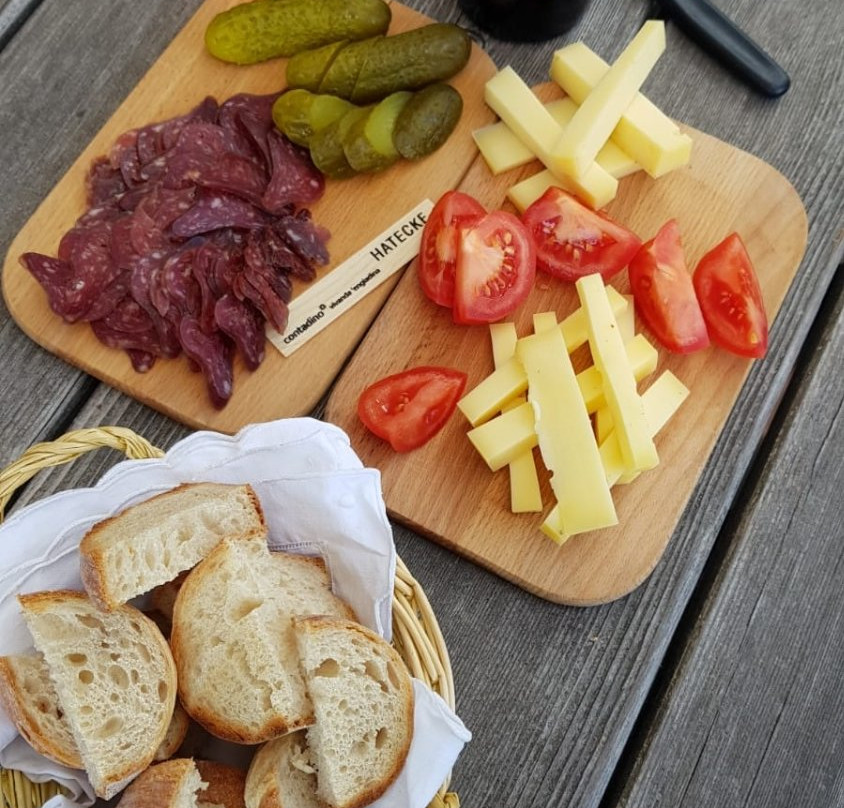 Walenstadt餐馆和美食-Calusa Beizli
