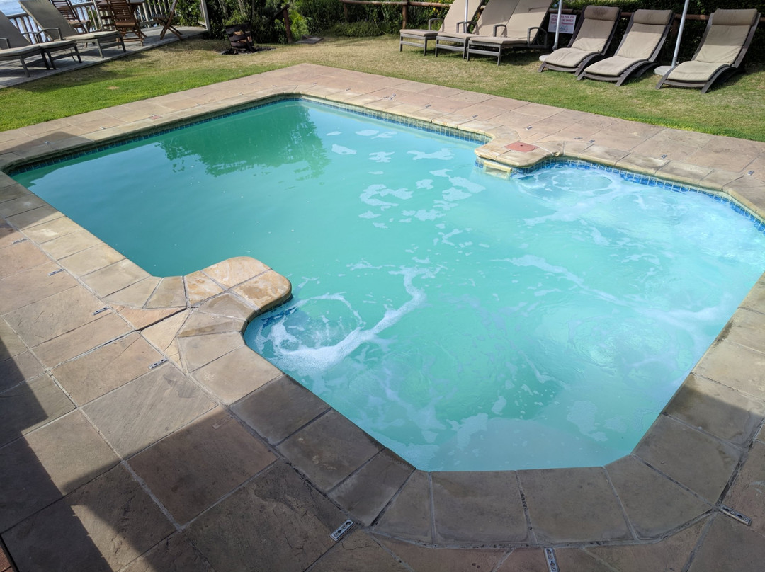 Crawford's Beach Lodge主图