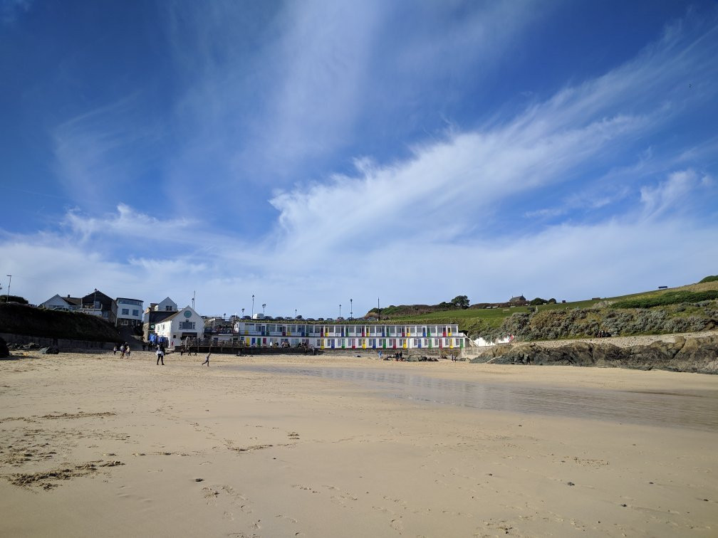 Porthgwidden Beach景点图片