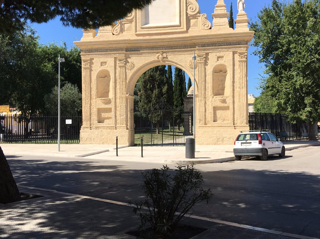 Chiesa delle Croci-福贾必去景点