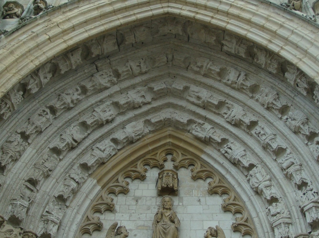 Abbatiale Saint-Saulve景点图片