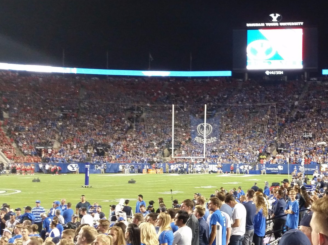 LaVell Edwards Stadium-普若佛必去景点