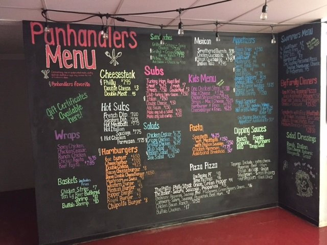 Lewellen餐馆和美食-Panhandlers Burgers, Pizza, Subs, and More!