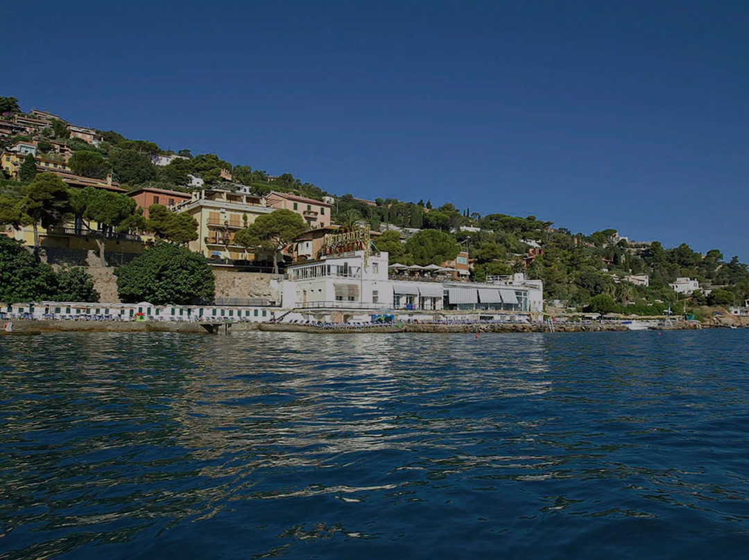 La Caletta Beach Club景点图片