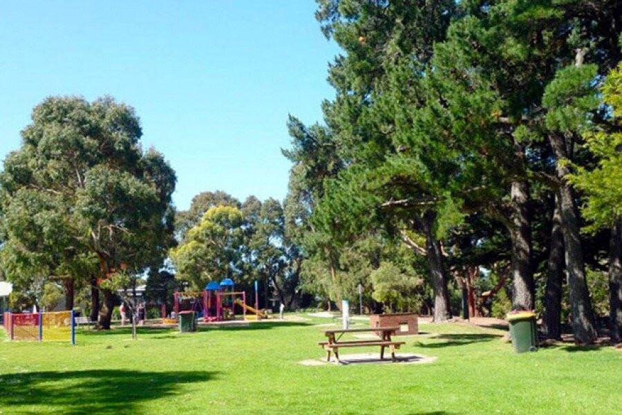 Wyeth-McNamara playground景点图片