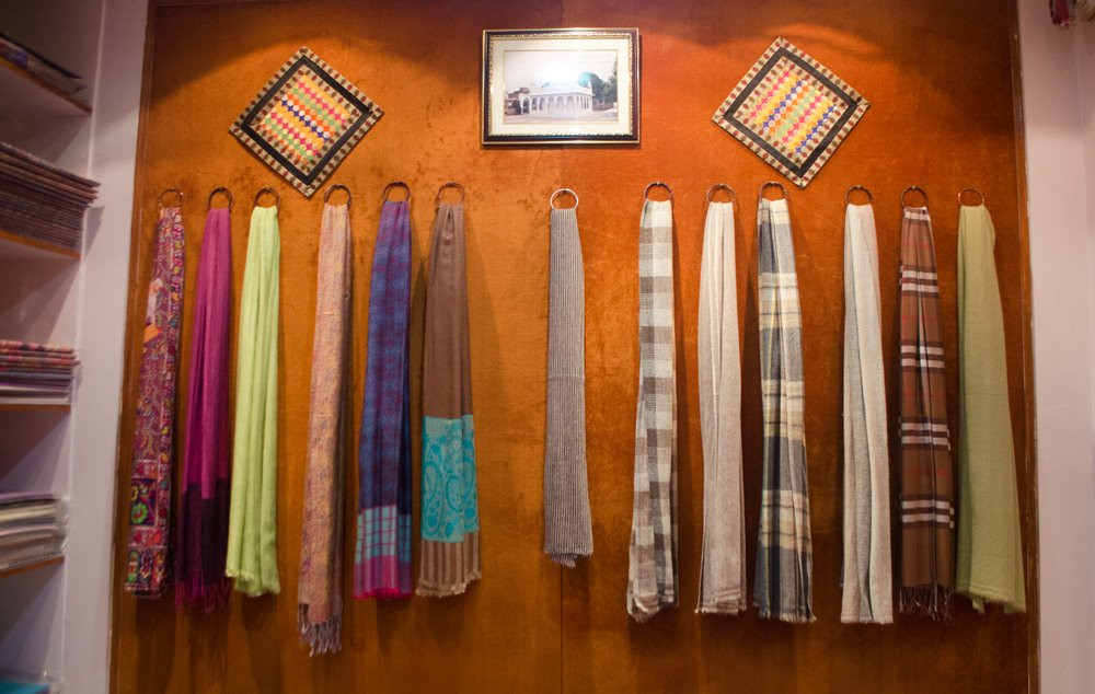 S.naaz art emporium-乌代布尔必去景点