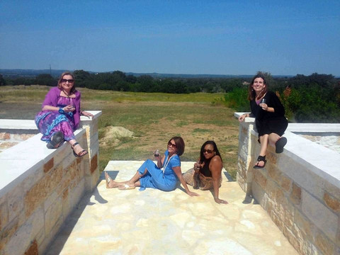 Yellow Rose Of Texas Wine Tours-弗雷德里克斯堡必去景点