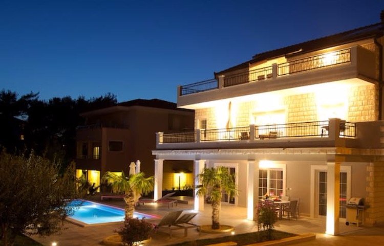 Polo Villa & Suites-浴室