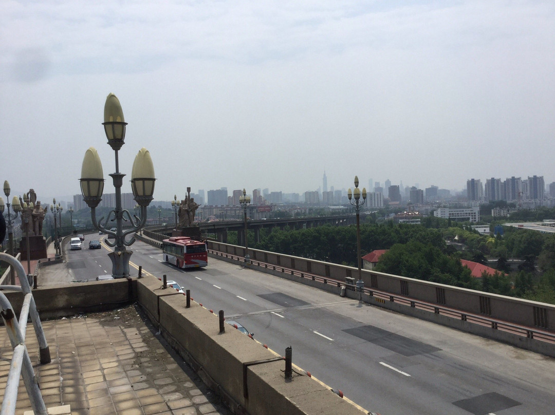 南京长江大桥景点图片