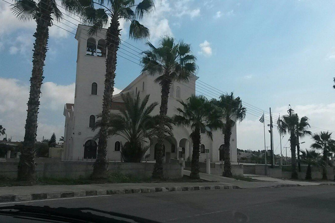 Paramytha旅游景点-Church of the Holy Cross