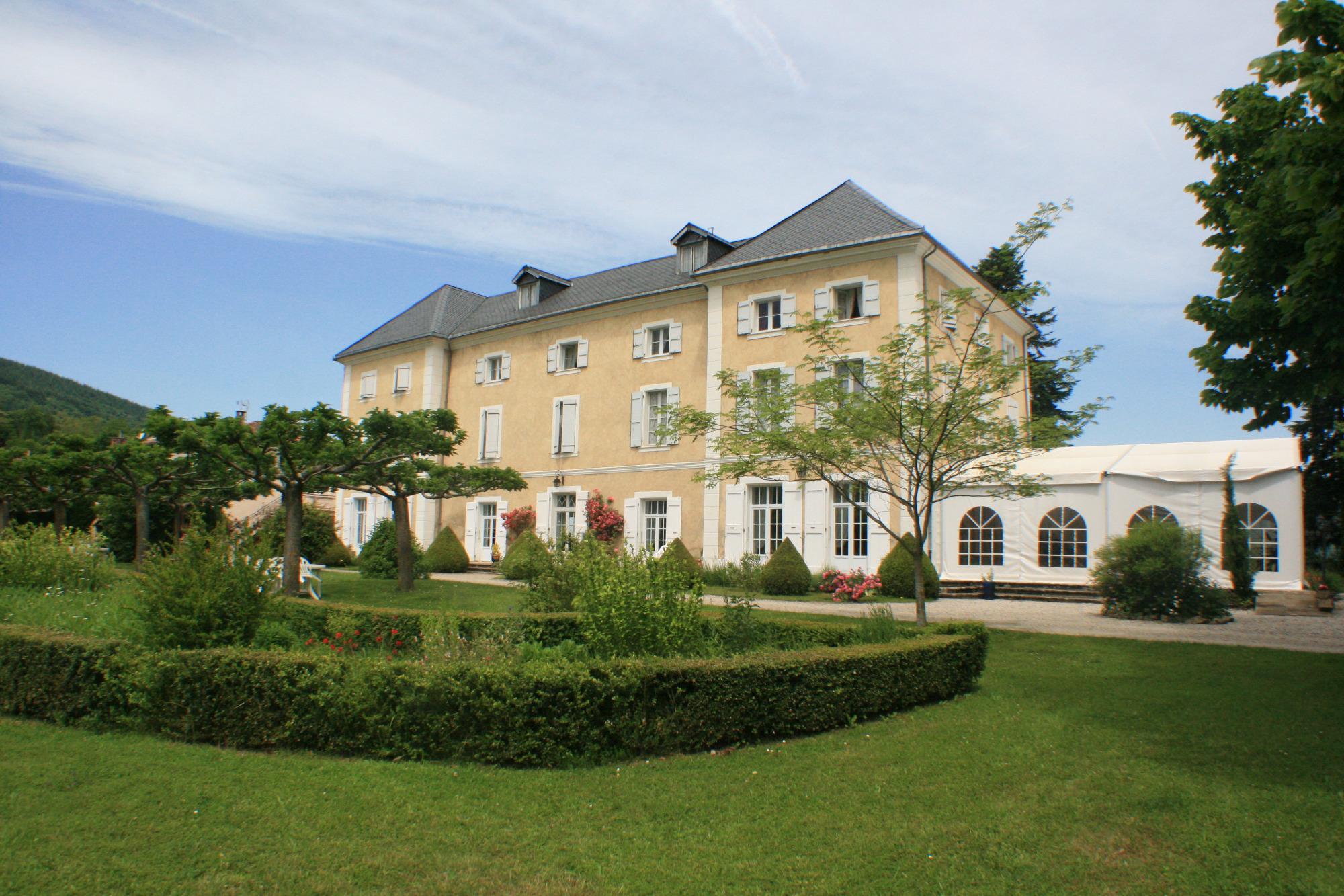 Chateau De Benac-官方