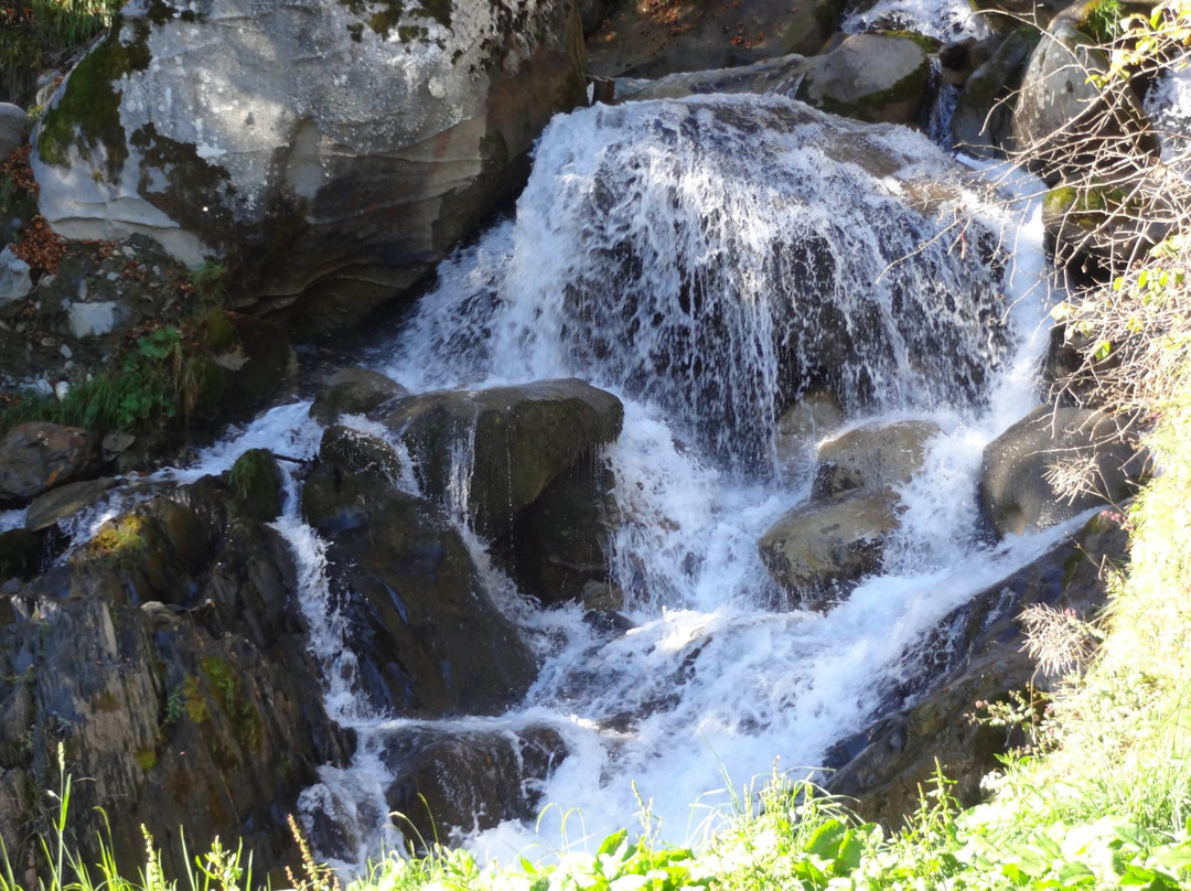 Cauterets旅游景点-Cascade du Cerisey